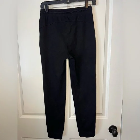 Old Navy Joggers - Picture 5 of 9